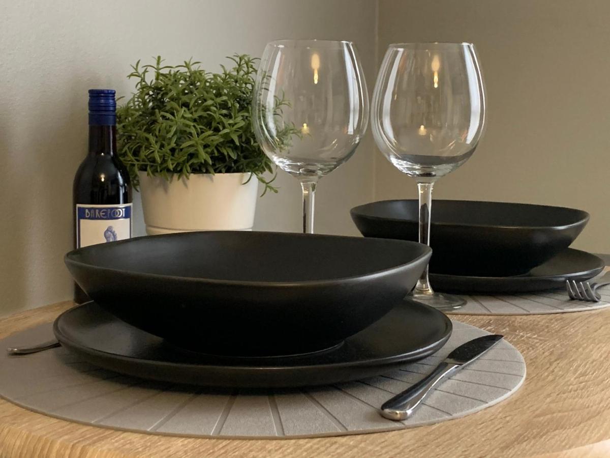 Modern Cosy Warm Home With Free Parking Chelmsford Eksteriør bilde